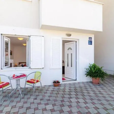 Ira - Comfort Studio With Terrace 3 Adults *